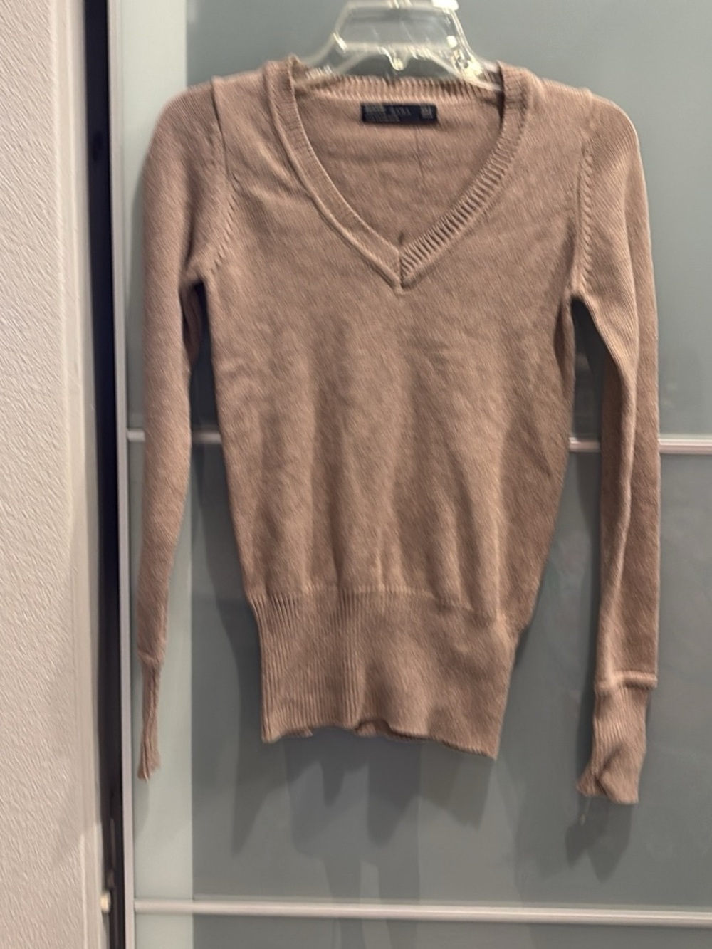 Zara Women's V-Neck Sweater in Light Taupe